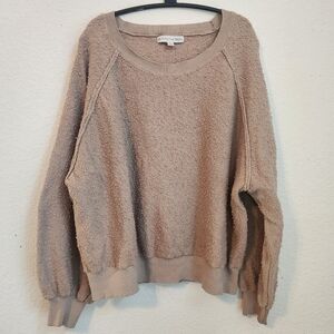 Beyond the Radar Boucle Knit Crewneck Sweater with Raglan Style Sleeves, Size L‎